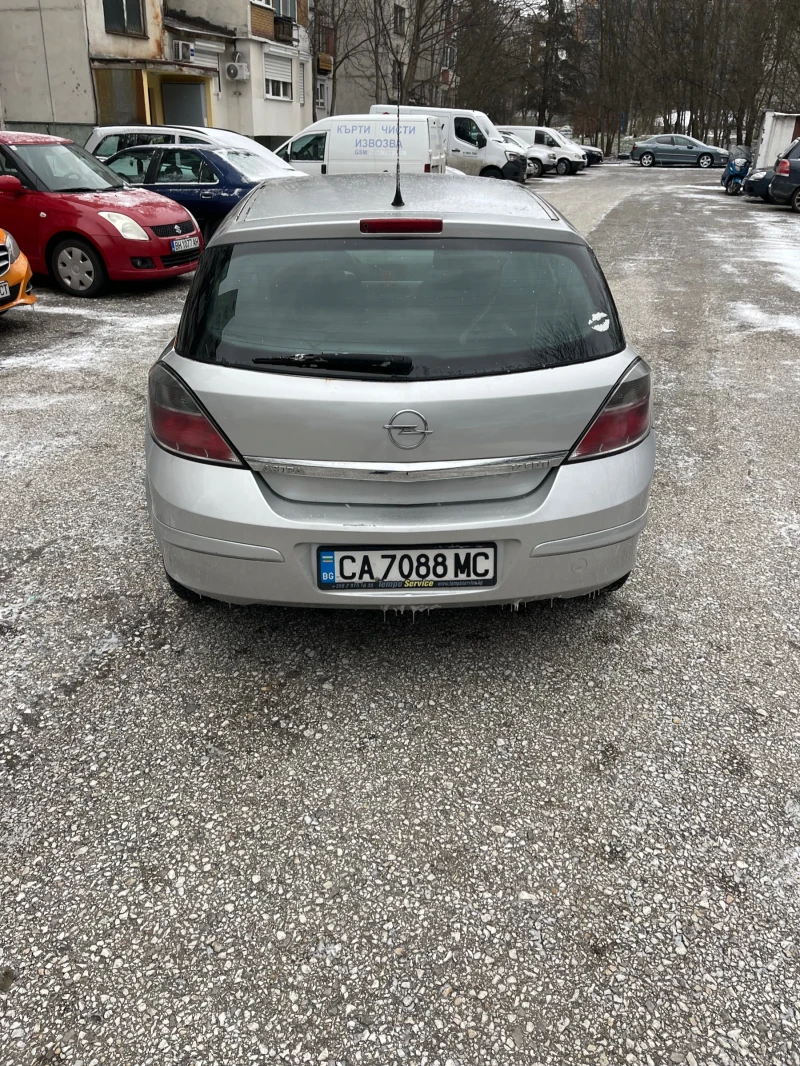Opel Astra 1.7 CDTI, снимка 5 - Автомобили и джипове - 53065305
