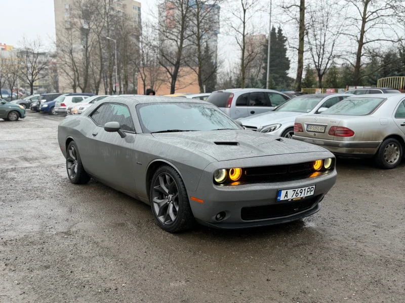 Dodge Challenger 5.7 HEMI