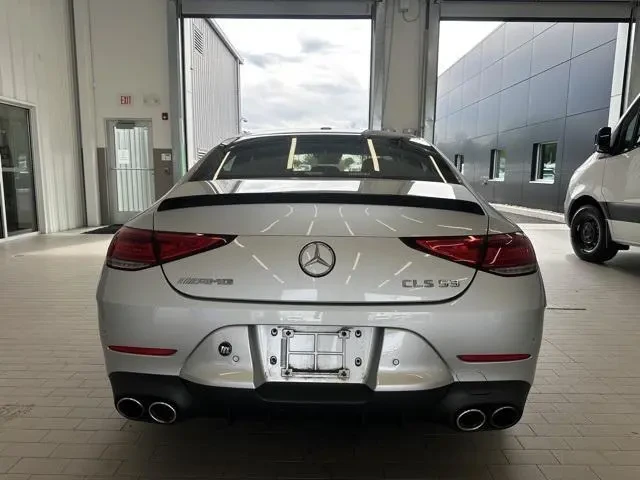 Mercedes-Benz CLS 53 AMG S* CARBON* DESIGNO* 1 СОБСТВЕНИК* ВСИЧКИ КОПЧЕТА*  - изображение 3