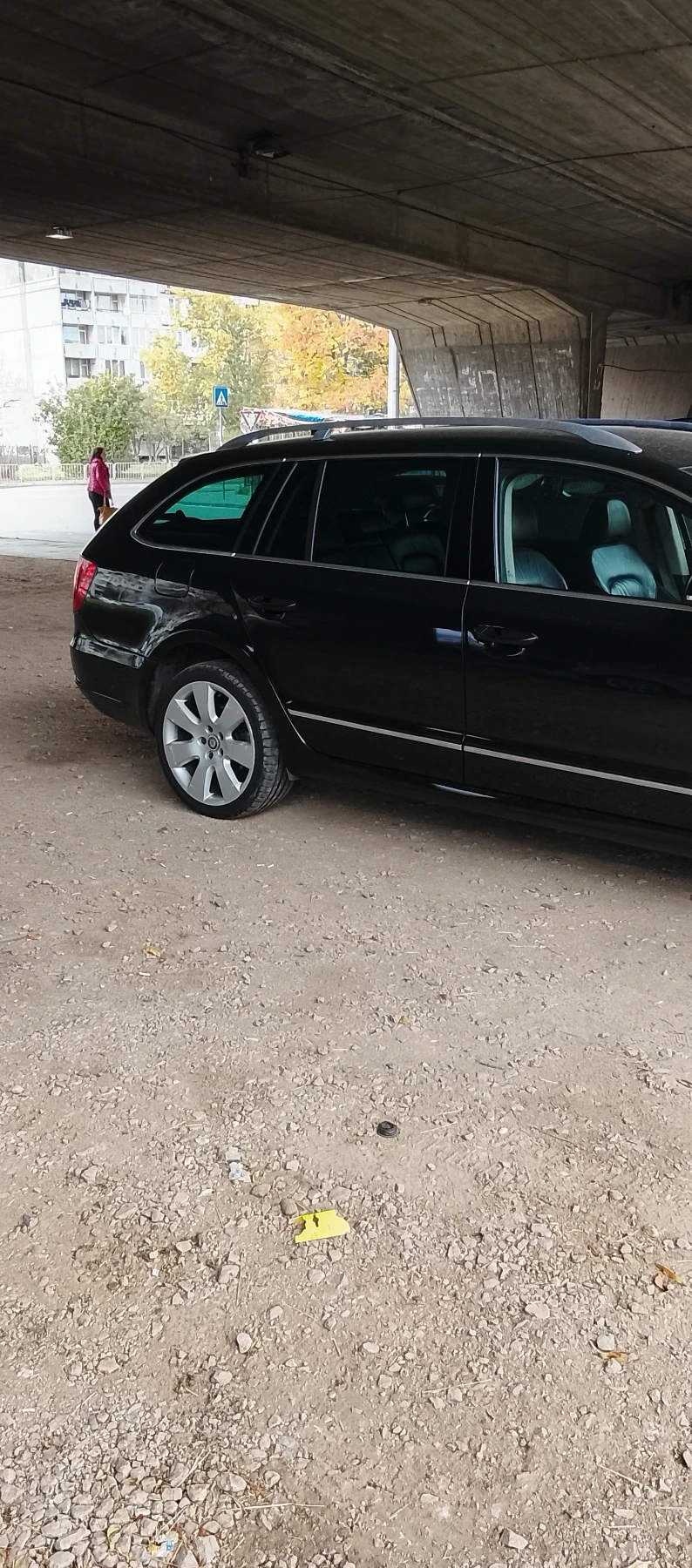 Skoda Superb 2.0TDI, снимка 5 - Автомобили и джипове - 52324859