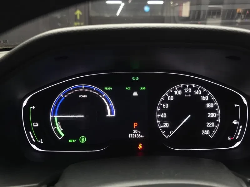 Honda Accord 2.0 Hybrid - САМО 30% АВАНС!, снимка 8 - Автомобили и джипове - 55936565