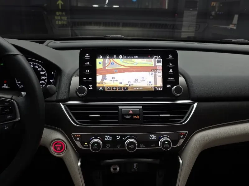 Honda Accord 2.0 Hybrid - САМО 30% АВАНС!, снимка 14 - Автомобили и джипове - 55936565