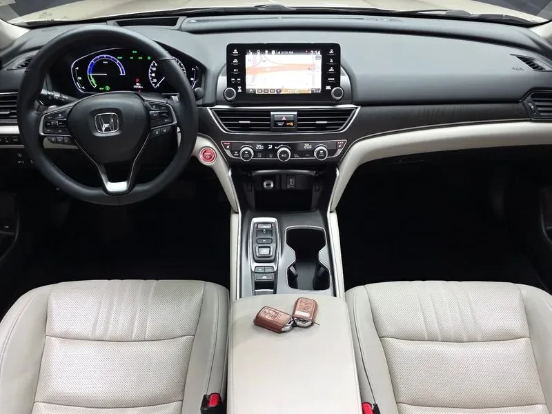 Honda Accord 2.0 Hybrid - САМО 30% АВАНС!, снимка 7 - Автомобили и джипове - 55936565