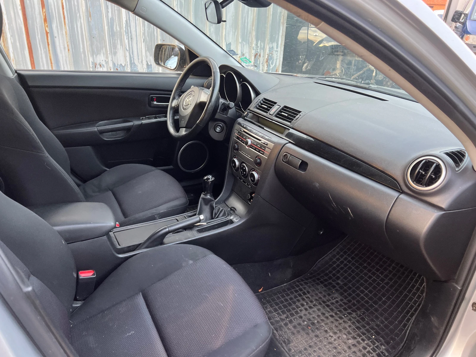 Mazda 3 1.6HDI, снимка 16 - Автомобили и джипове - 39835975