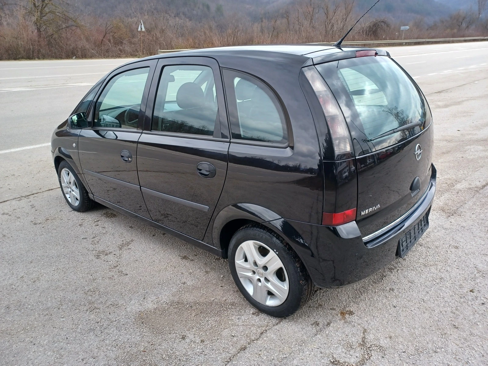 Opel Meriva 1, 4i* ГАЗ* Клима - изображение 3