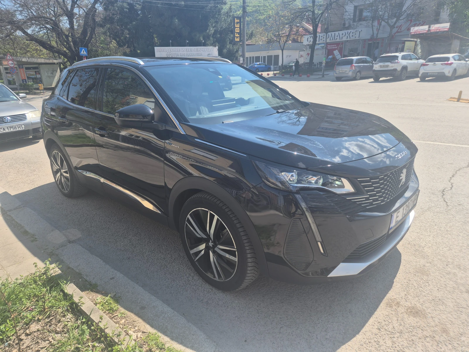 Peugeot 3008 * GT* 300к.с.* 4x4* Distronic* Масаж* 360Camera*  - изображение 2