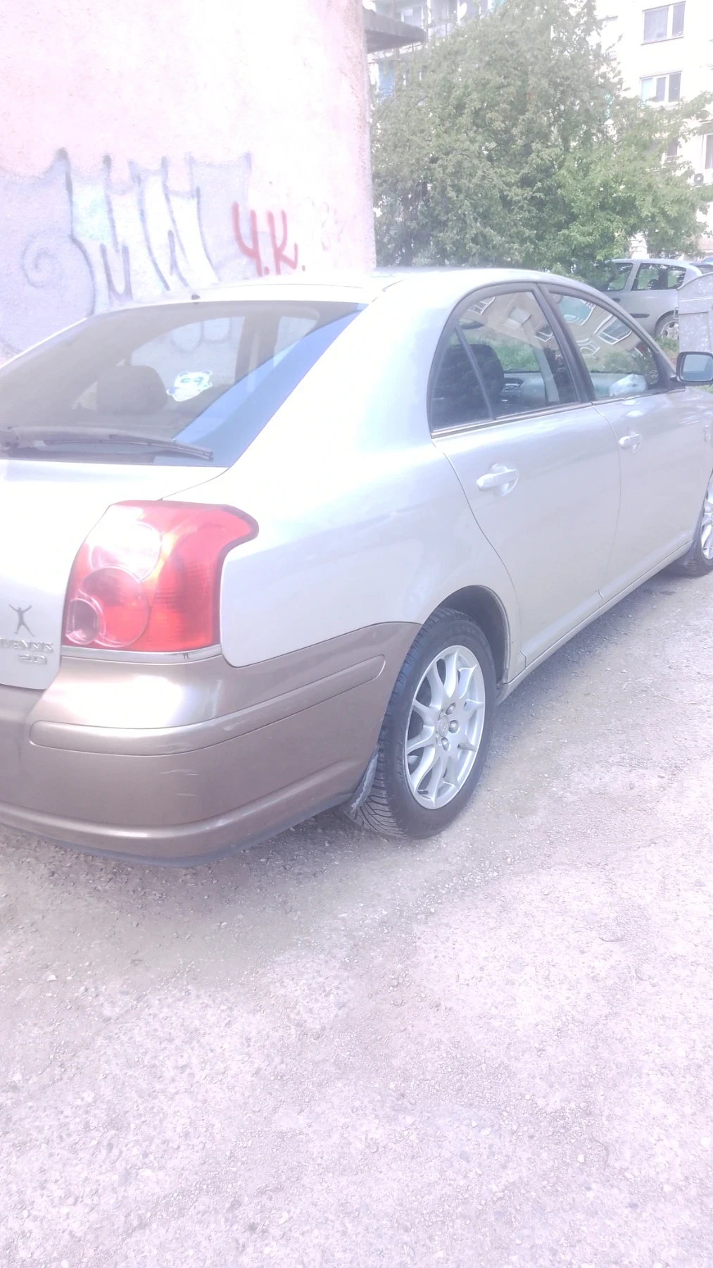 Toyota Avensis  - изображение 2