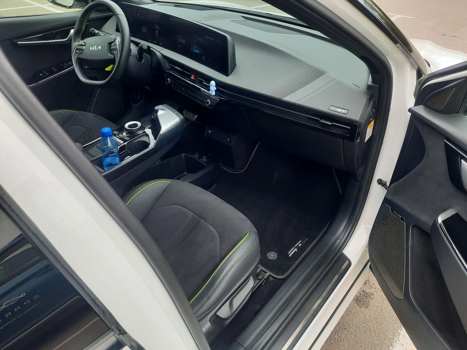 Kia EV6 GT 585 к.с. Гаранционна! Закупена от КИА България - изображение 4