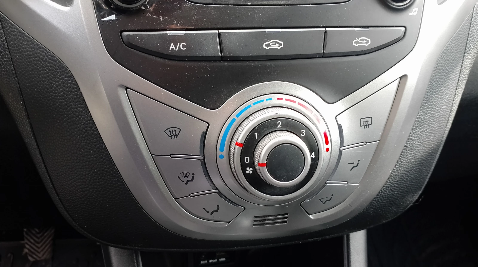 Renault Clio clio3 - изображение 10