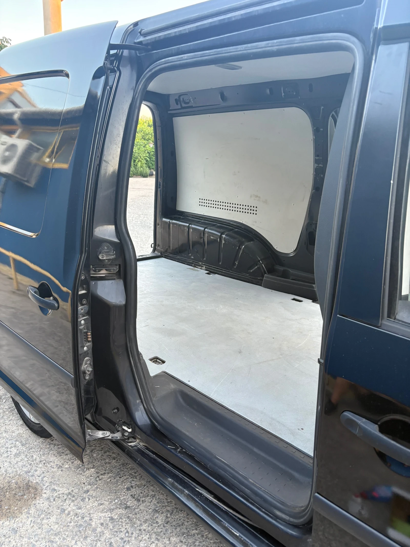 VW Caddy 1.6TDI MAXI - изображение 6