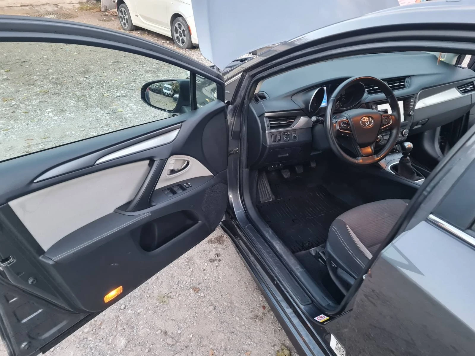 Toyota Avensis | Mobile.bg   14