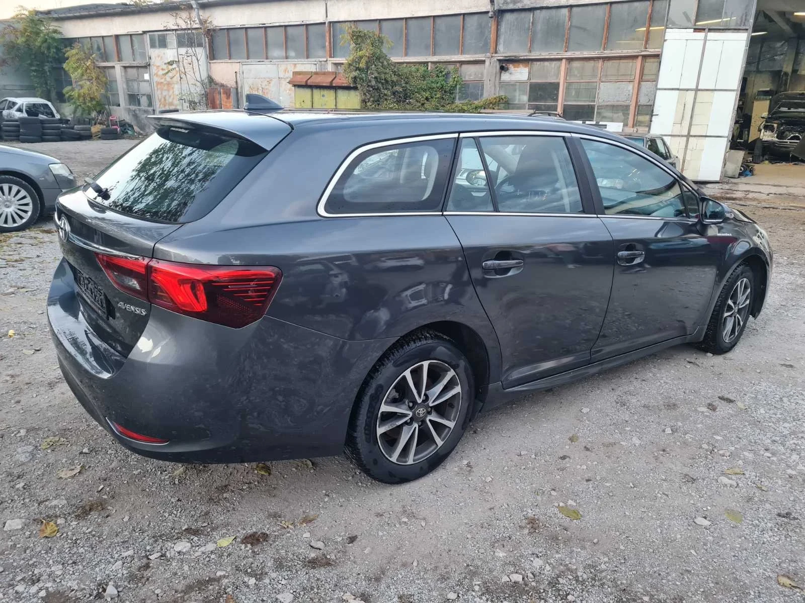 Toyota Avensis | Mobile.bg   4