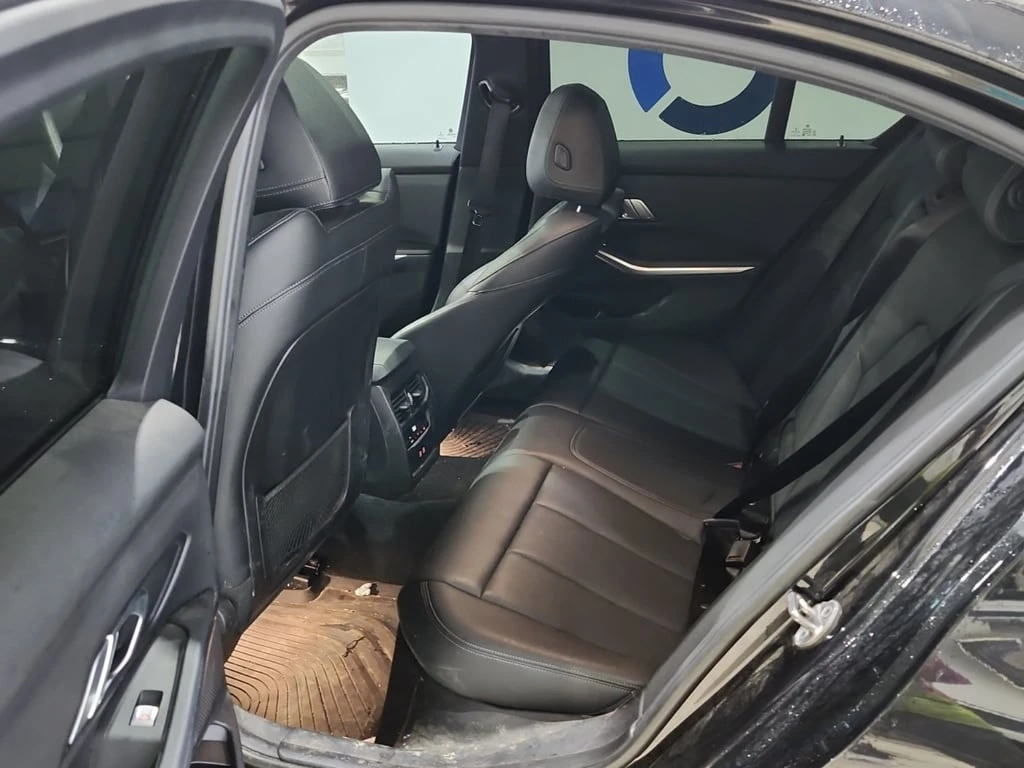 BMW 330 * 330I XDRIVE * CARFAX *    | Mobile.bg   13