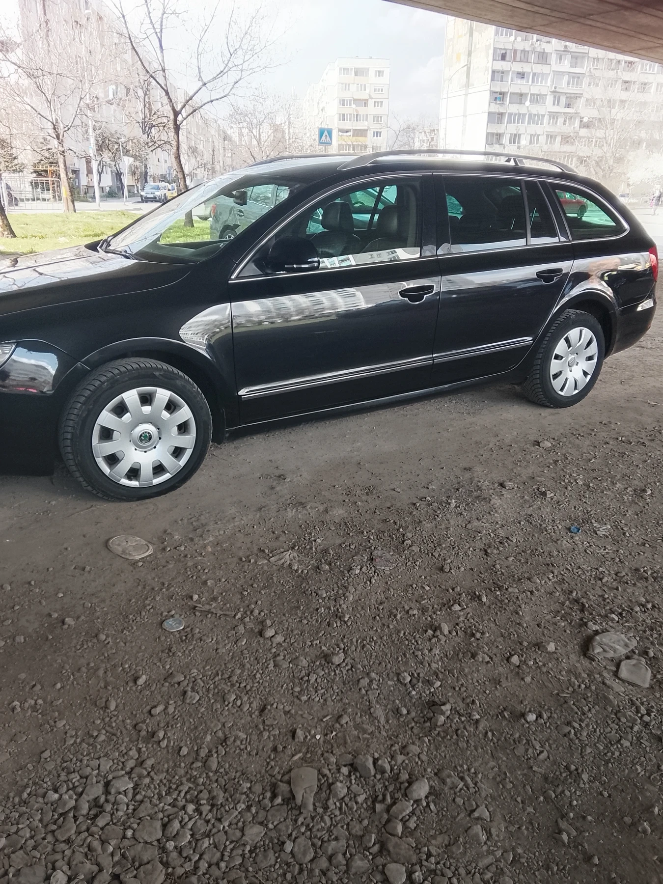 Skoda Superb 2.0TDI, снимка 4 - Автомобили и джипове - 53689737
