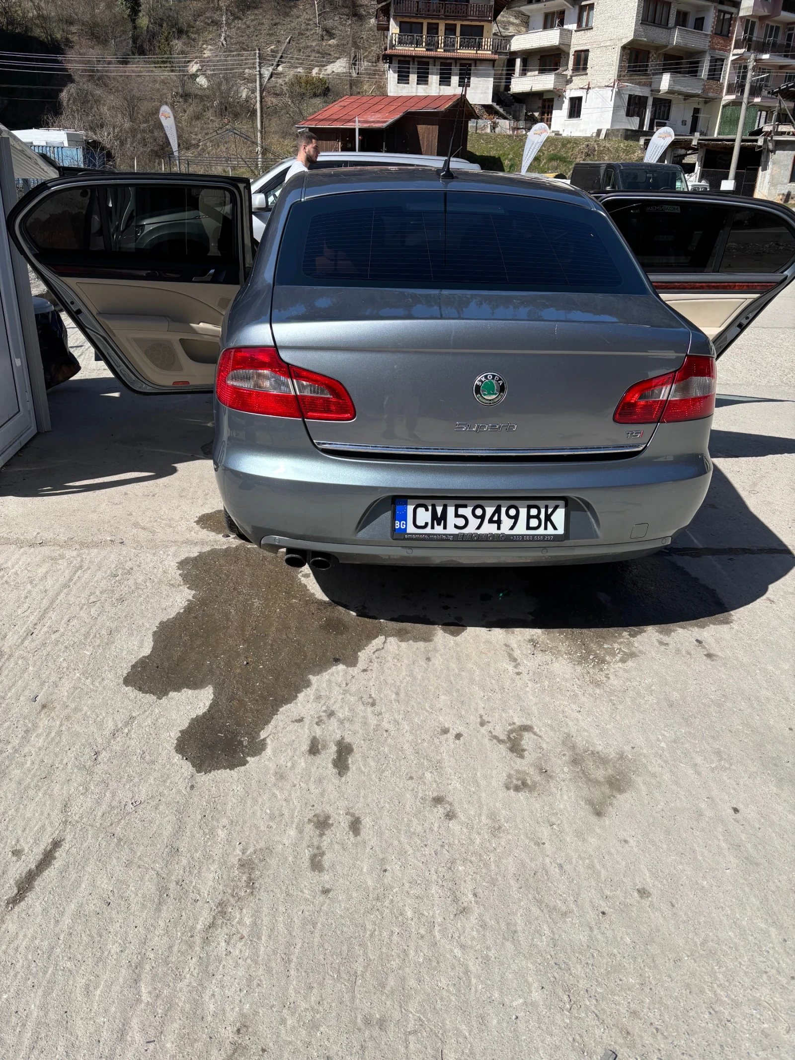 Skoda Superb, снимка 12 - Автомобили и джипове - 52833260