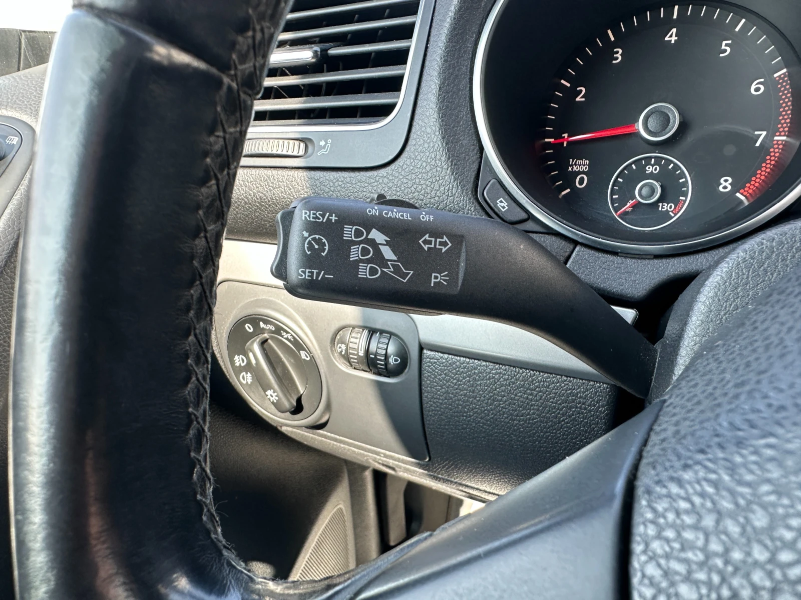 VW Golf, снимка 14 - Автомобили и джипове - 53747242