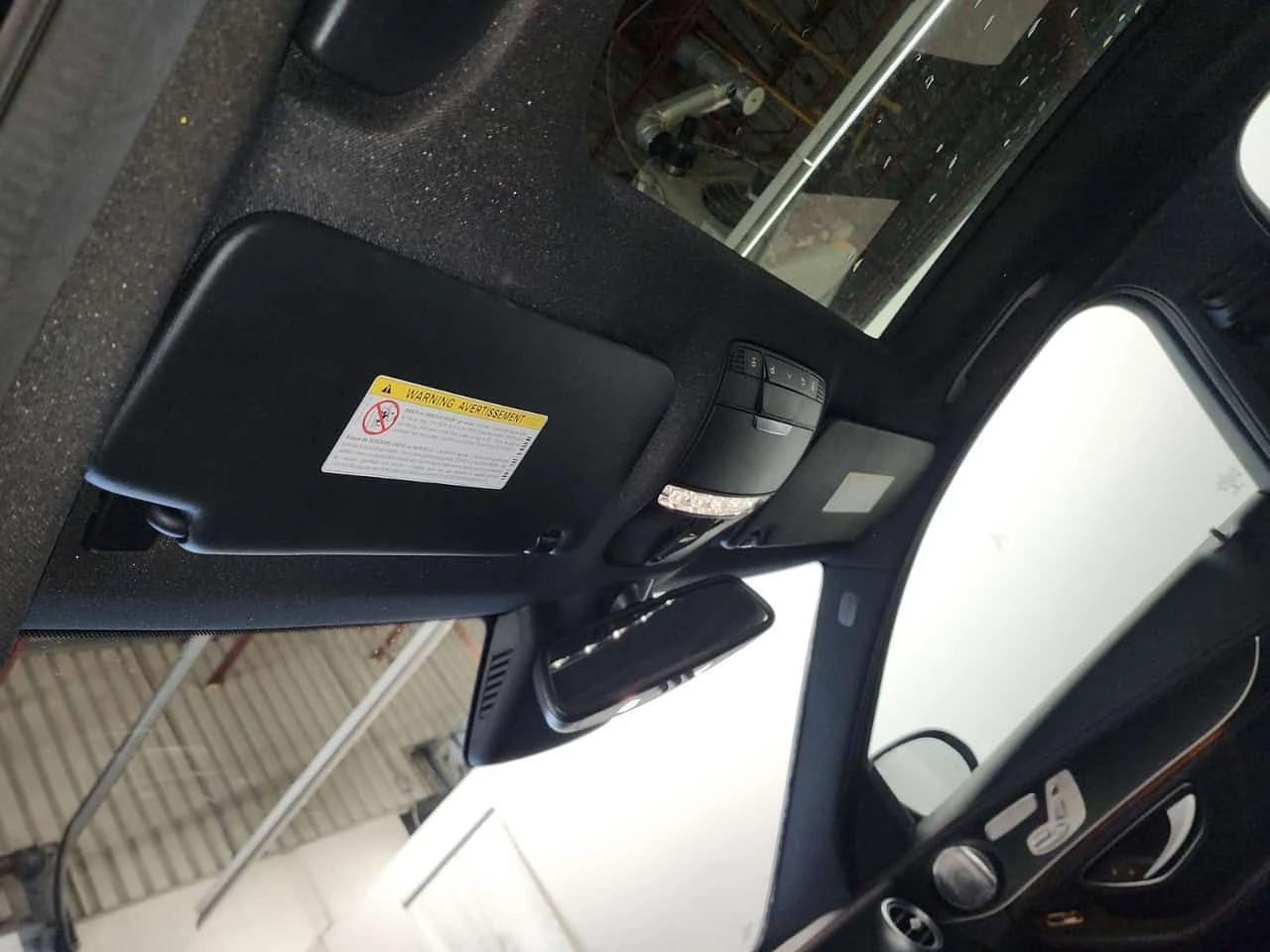 Mercedes-Benz C 43 AMG  * CARFAX * 2 КЛЮЧА * ПАНОРАМА, снимка 14 - Автомобили и джипове - 53864583