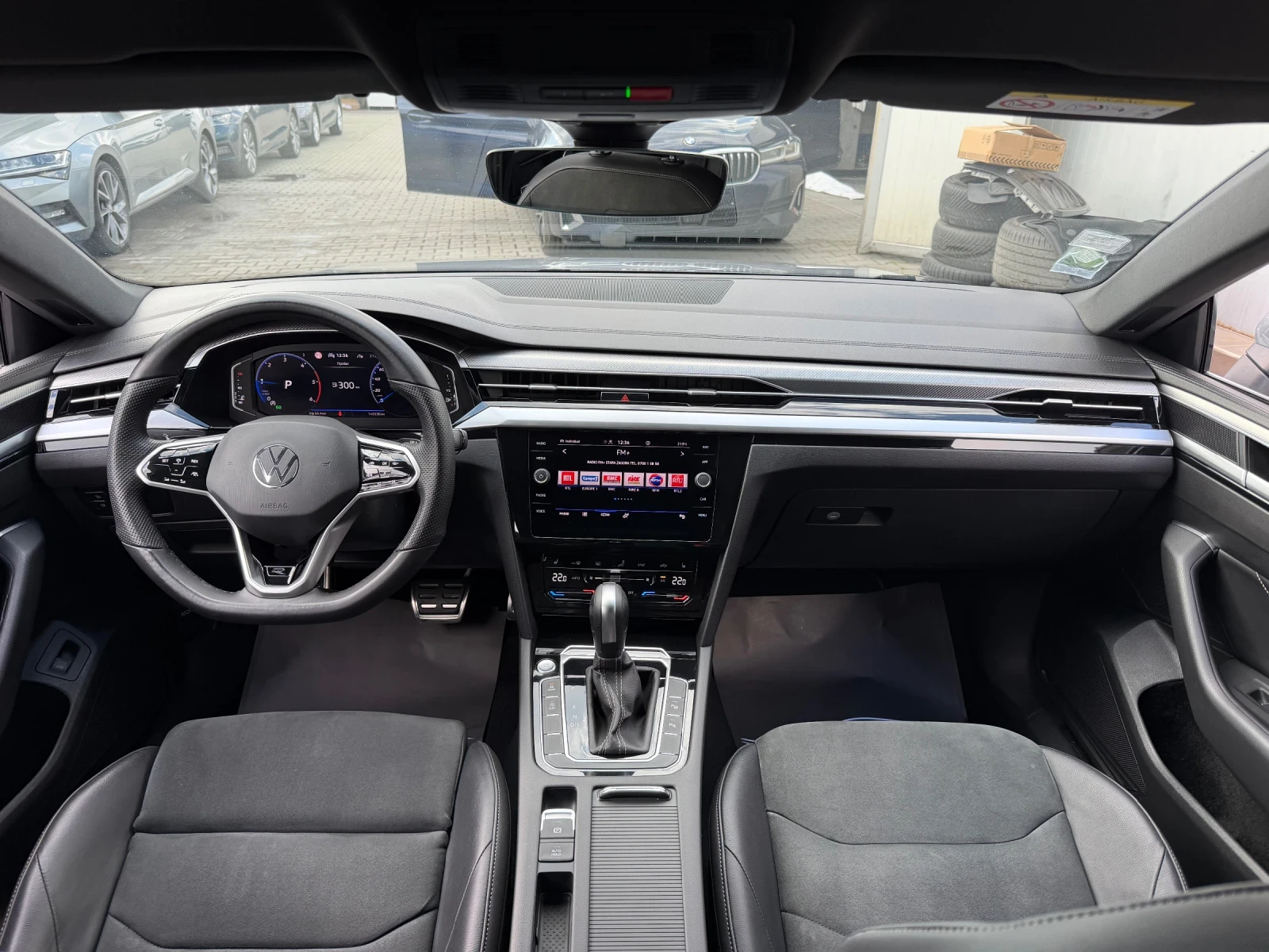 VW Arteon 2.0TDI#R-LINE#FACELIFT#MATRIX#ALCANTARA#DISTR#CAM, снимка 7 - Автомобили и джипове - 53978487