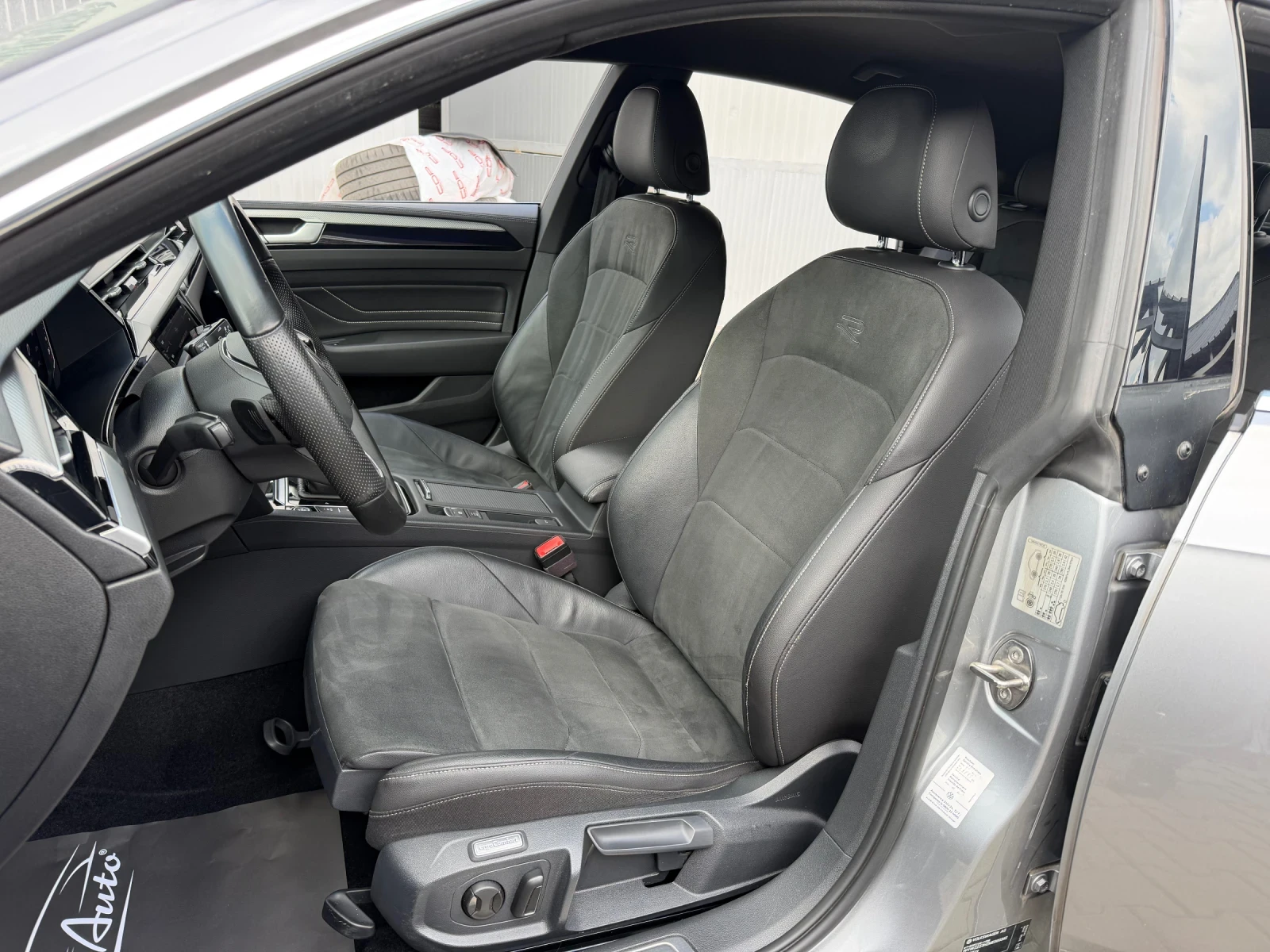 VW Arteon 2.0TDI#R-LINE#FACELIFT#MATRIX#ALCANTARA#DISTR#CAM, снимка 11 - Автомобили и джипове - 53978487