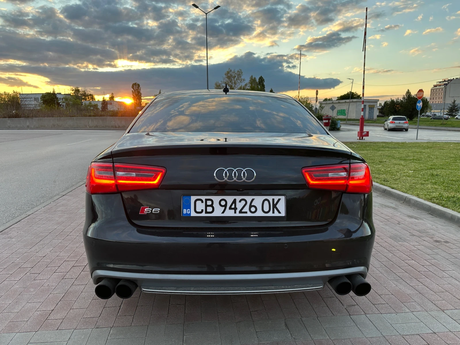 Audi S6 CARBON / BANG & OLUFSEN / DOWNPIPE, снимка 4 - Автомобили и джипове - 54405641