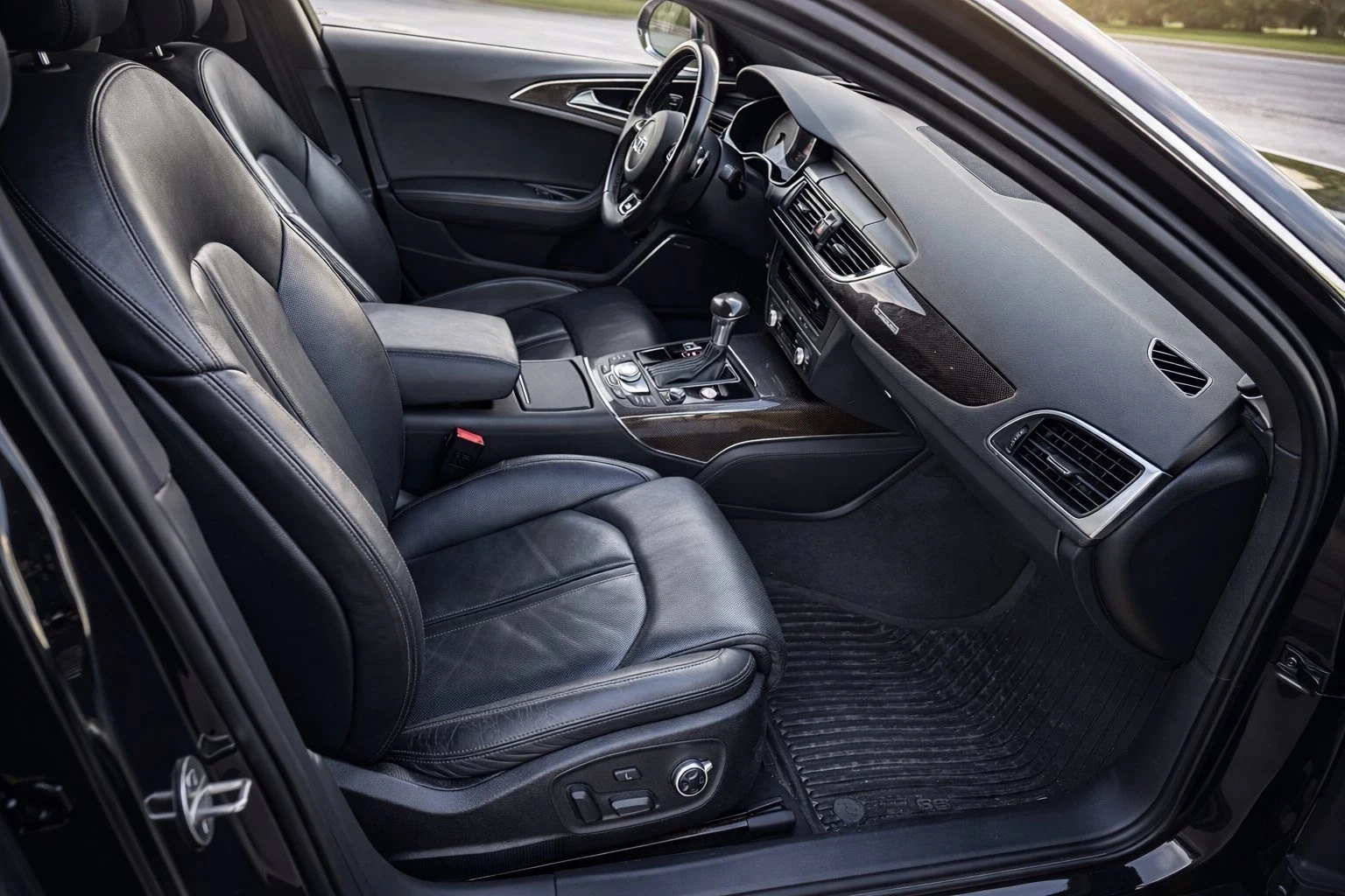 Audi S6 CARBON / BANG & OLUFSEN / DOWNPIPE, снимка 6 - Автомобили и джипове - 54405641