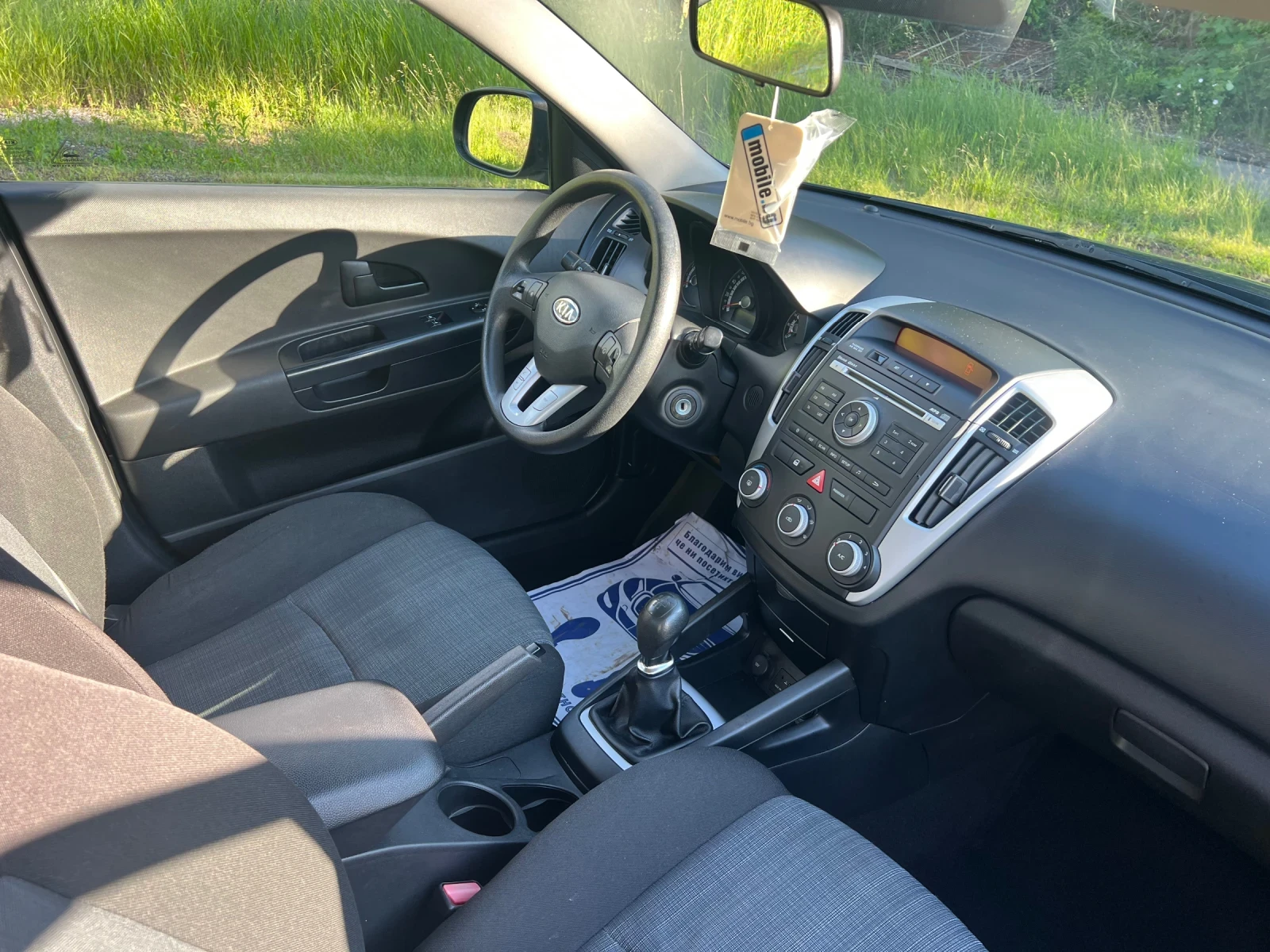 Kia Ceed 1.4i Фейс//Euro/5 , снимка 8 - Автомобили и джипове - 54826204