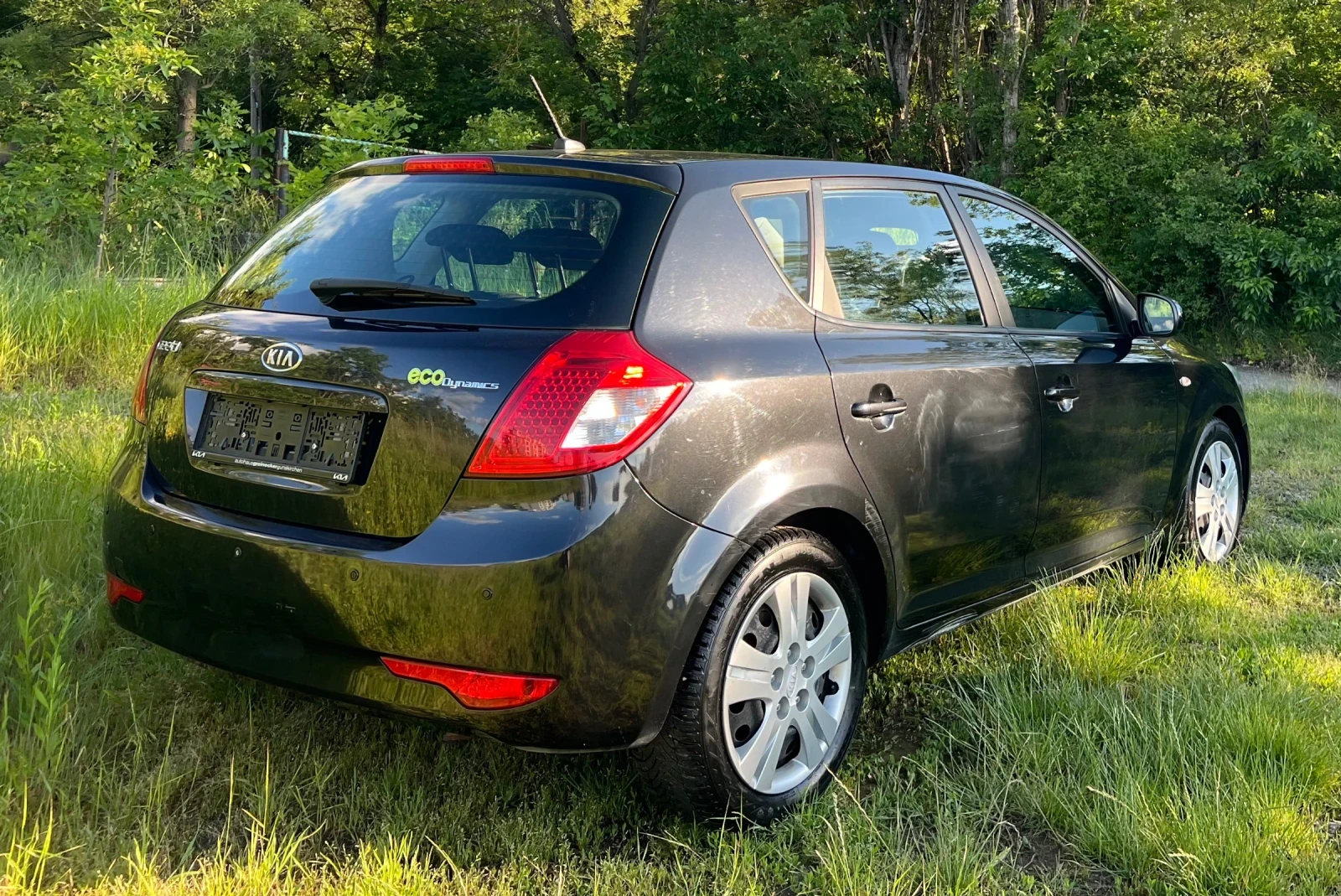 Kia Ceed 1.4i Фейс//Euro/5 , снимка 4 - Автомобили и джипове - 54826204