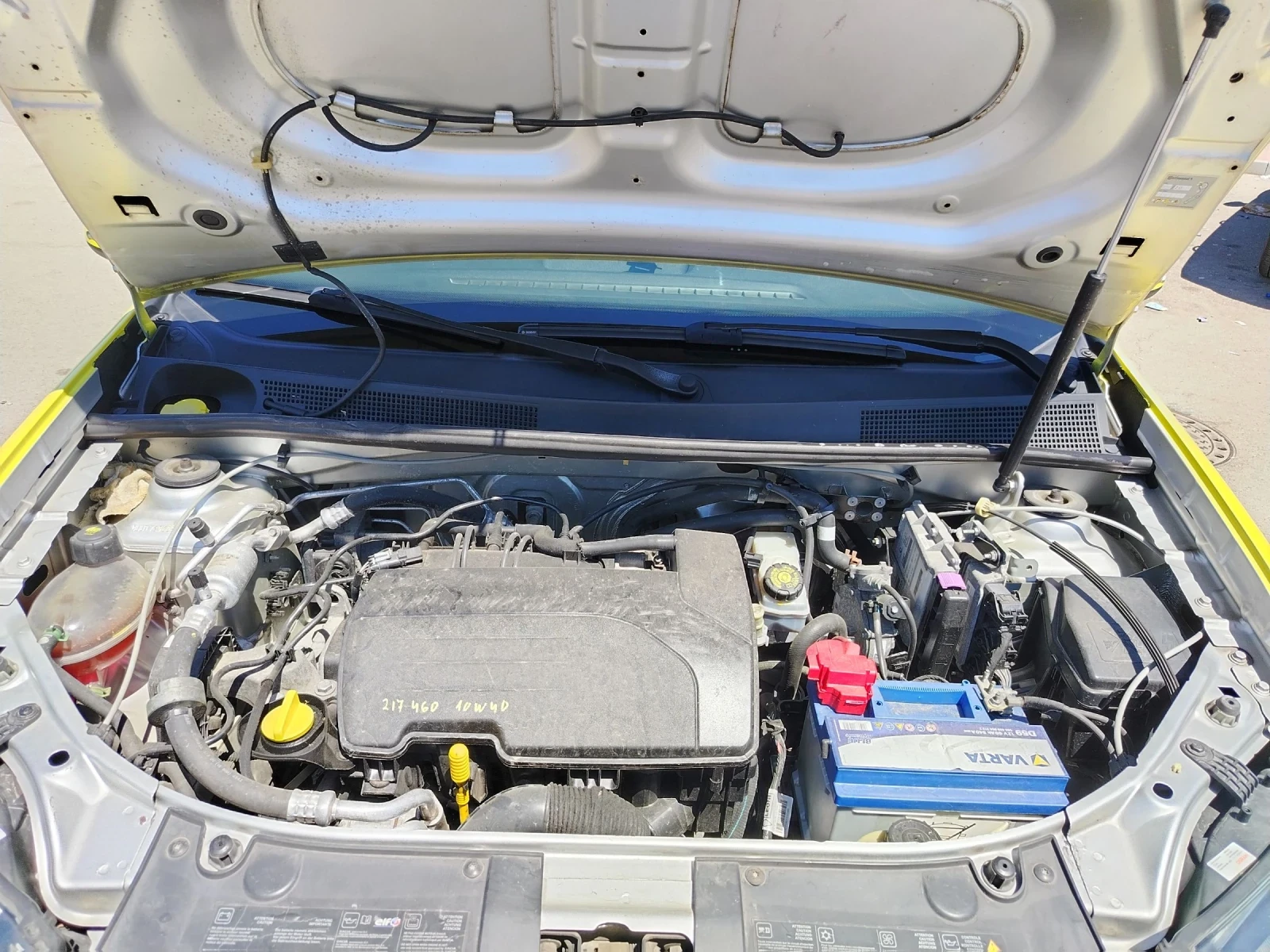Dacia Logan 1.2 16v - 75к.с, снимка 11 - Автомобили и джипове - 55046231