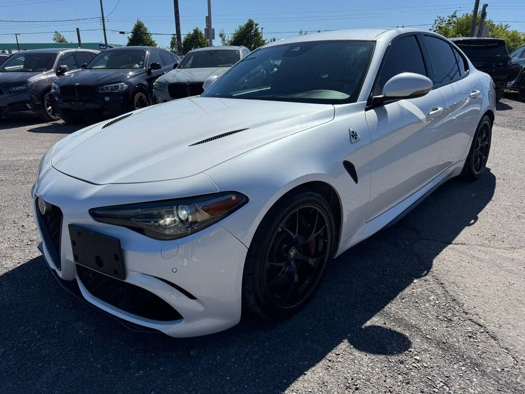 Alfa Romeo Giulia QUADROFOGLIO* CARBON* FULL* КРАЙНА ЦЕНА ДО БЪЛГАРИ, снимка 3 - Автомобили и джипове - 55124247