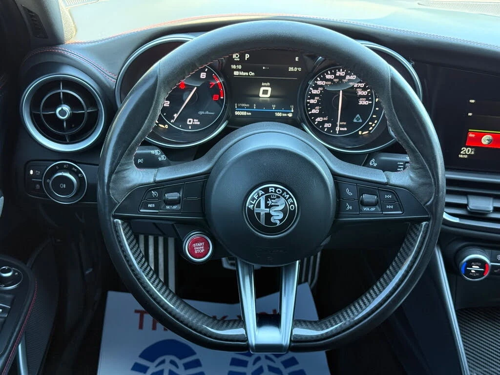 Alfa Romeo Giulia QUADROFOGLIO* CARBON* FULL* КРАЙНА ЦЕНА ДО БЪЛГАРИ, снимка 6 - Автомобили и джипове - 55124247