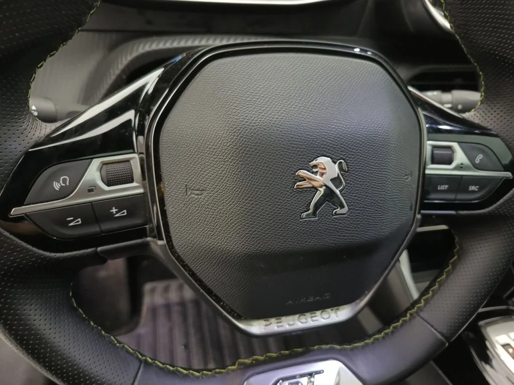 Peugeot 208 GT Pack, снимка 9 - Автомобили и джипове - 55350402
