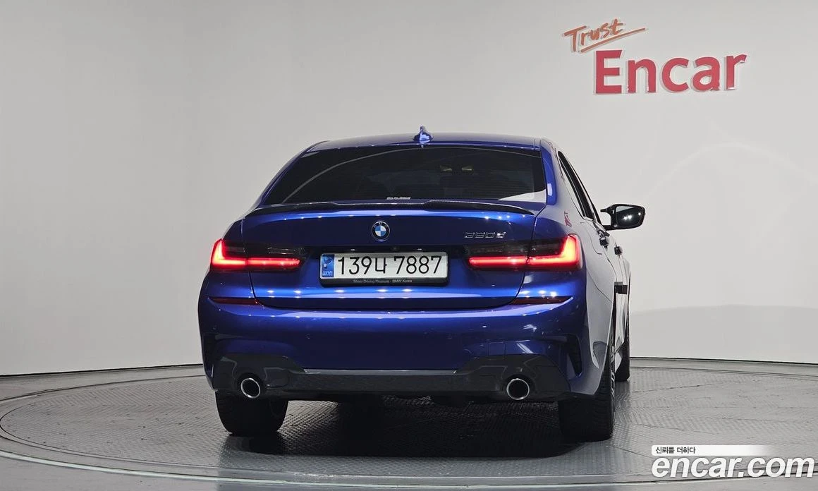 BMW 320 320d M Sport, снимка 4 - Автомобили и джипове - 56156677