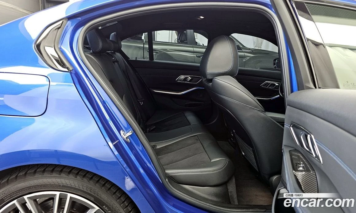 BMW 320 320d M Sport, снимка 12 - Автомобили и джипове - 56156677