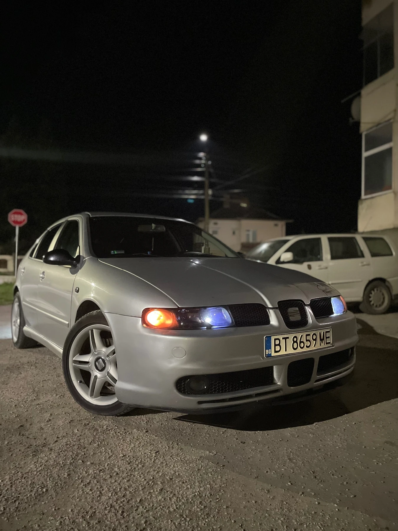 Seat Leon, снимка 3 - Автомобили и джипове - 56297082