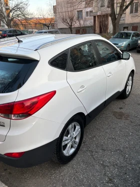 Hyundai IX35 1.7, снимка 6 - Автомобили и джипове - 53659257