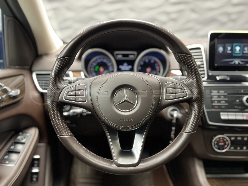 Mercedes-Benz GLS 400 4MATIC Pano* Camera* AIRMATIC, снимка 6 - Автомобили и джипове - 44386538