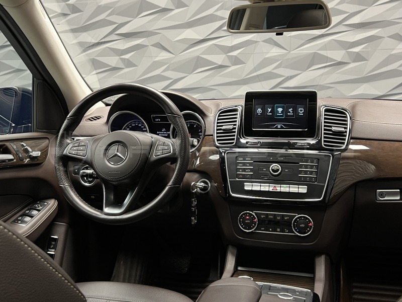 Mercedes-Benz GLS 400 4MATIC Pano* Camera* AIRMATIC, снимка 12 - Автомобили и джипове - 44386538