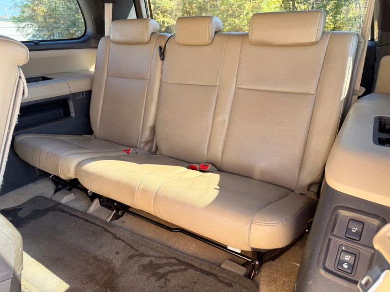 Toyota Sequoia PLATINUM 5.7L ПОДГРЕВИ/DVD, снимка 12 - Автомобили и джипове - 52703955