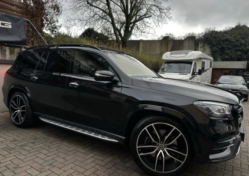 Mercedes-Benz GLS580 Pano* TV* AIR* Massage* 23'", снимка 2 - Автомобили и джипове - 53085359
