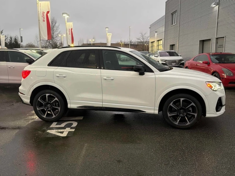 Audi Q3 * Technik * CARFAX * БЕЗ ПЪРВОНАЧАЛНА ВНОСКА, снимка 3 - Автомобили и джипове - 53142023