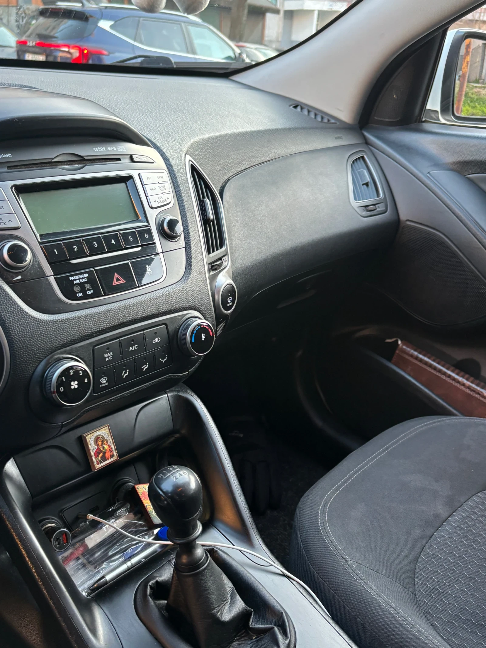 Hyundai IX35 1.7 - изображение 8