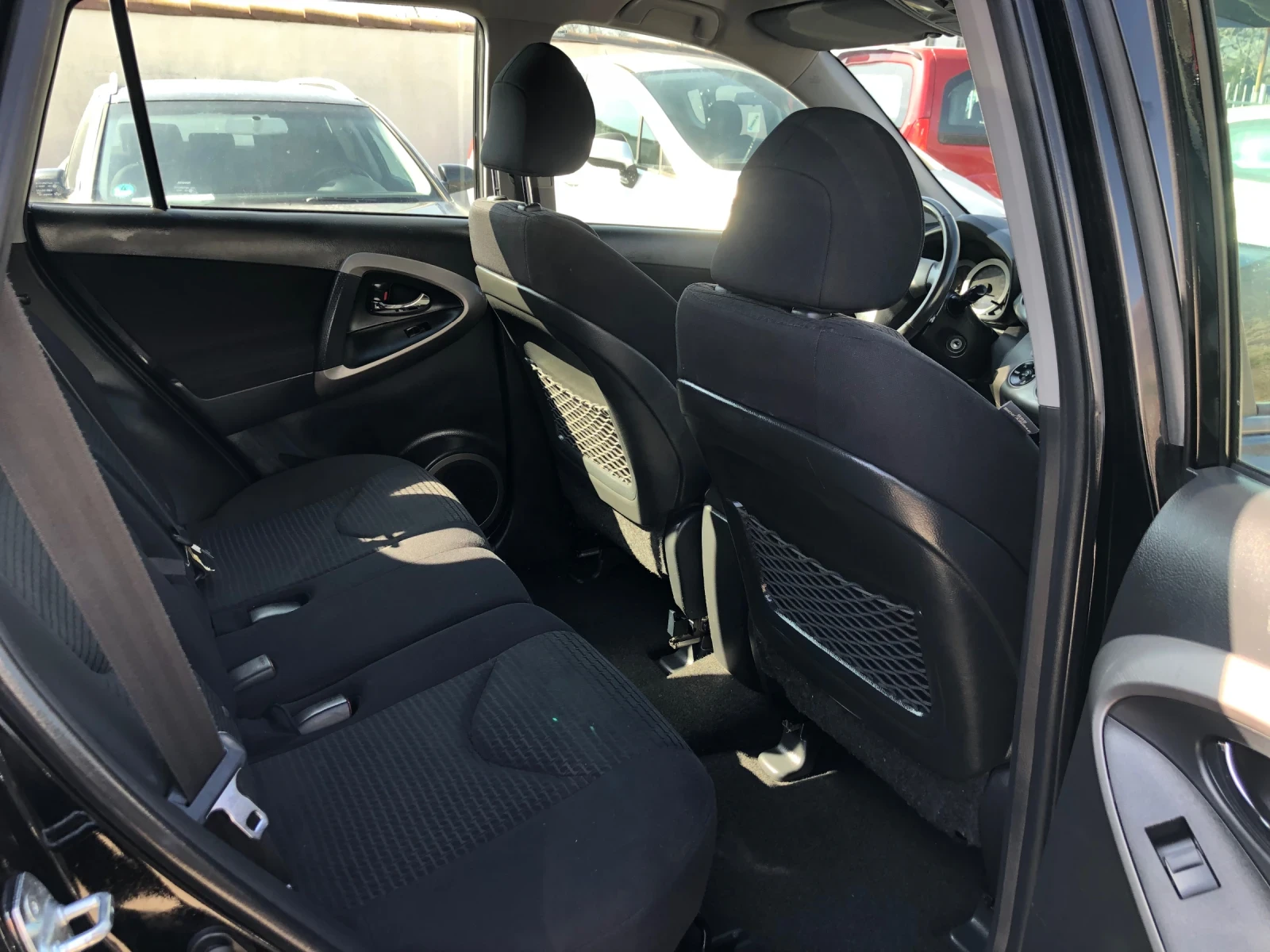 Toyota Rav4 4x4, снимка 10 - Автомобили и джипове - 53836561