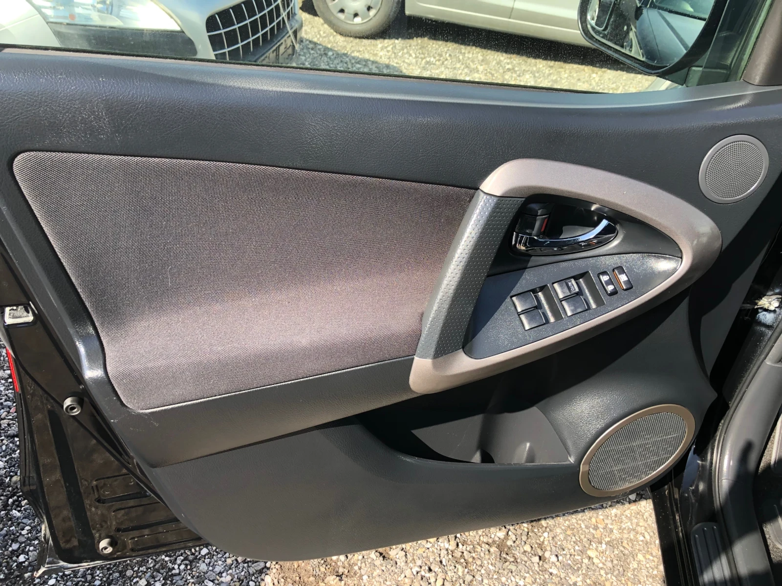 Toyota Rav4 4x4, снимка 6 - Автомобили и джипове - 53836561