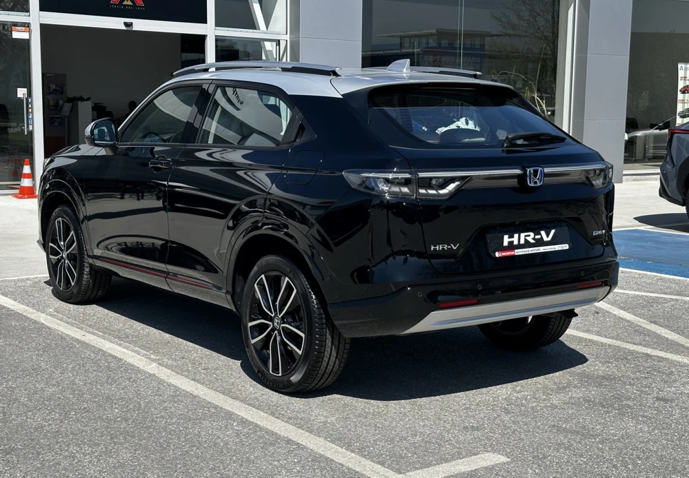 Honda Hr-v 1.5 i-MMD Hybrid Advance AT, снимка 8 - Автомобили и джипове - 54113821