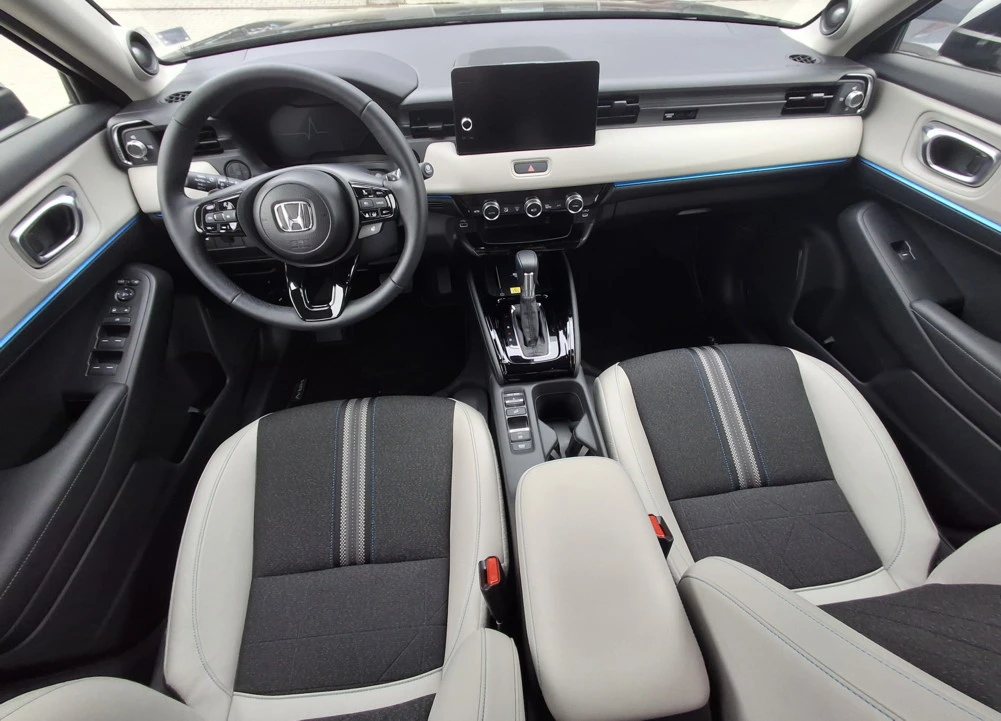 Honda Hr-v 1.5 i-MMD Hybrid Advance AT, снимка 10 - Автомобили и джипове - 54113821