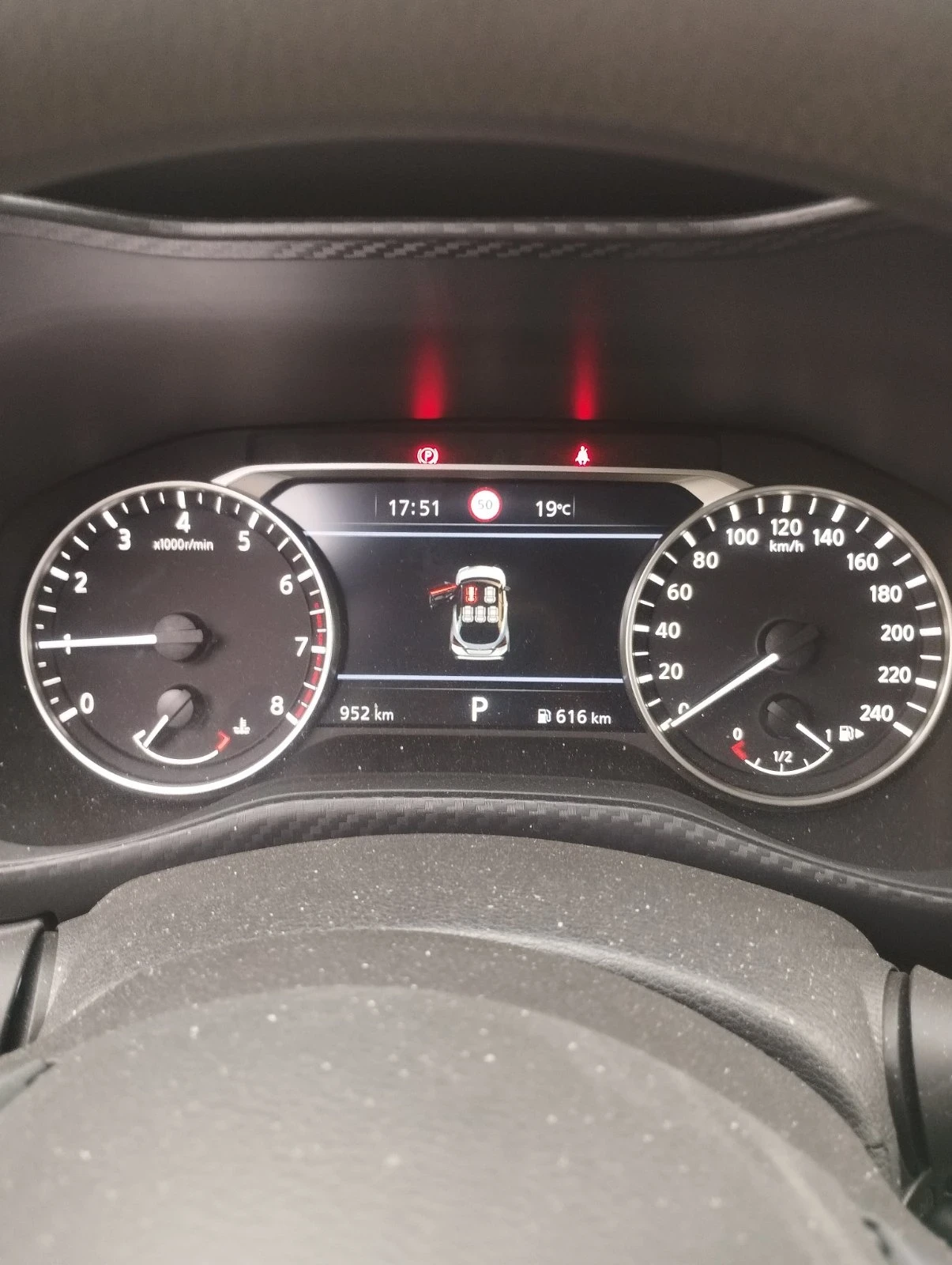 Nissan Juke, снимка 3 - Автомобили и джипове - 54256687