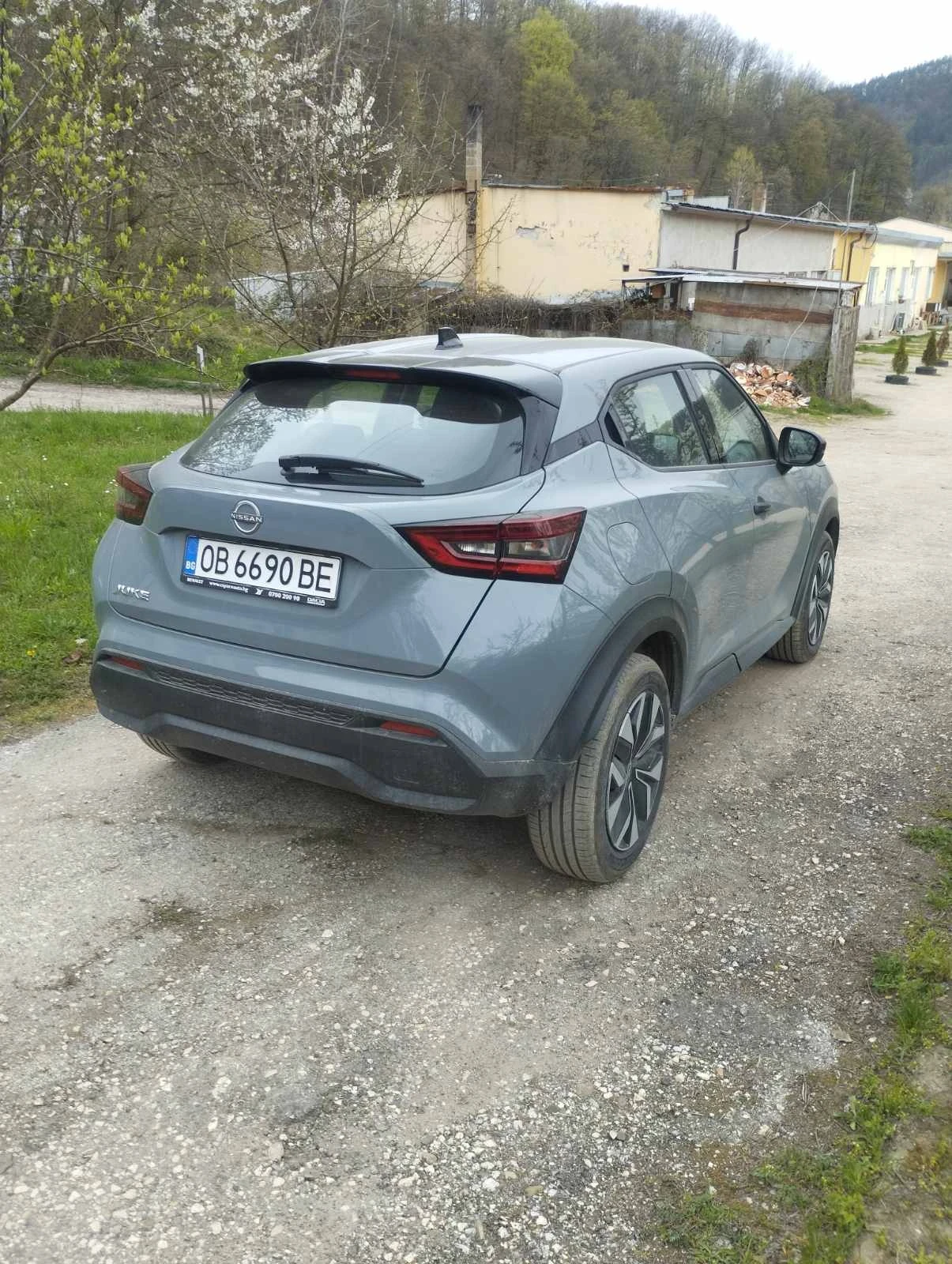 Nissan Juke, снимка 7 - Автомобили и джипове - 54256687