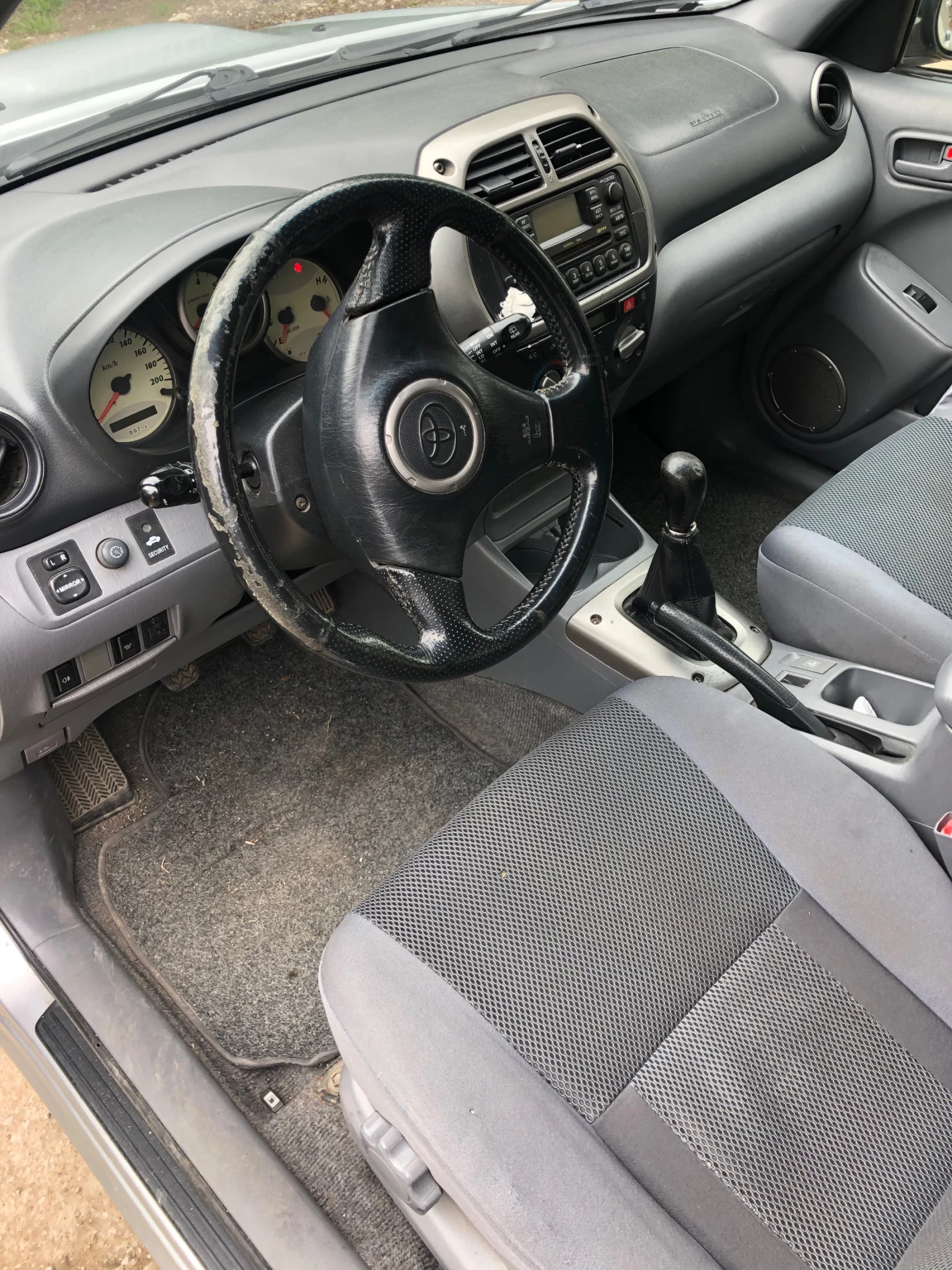 Toyota Rav4, снимка 3 - Автомобили и джипове - 54397158