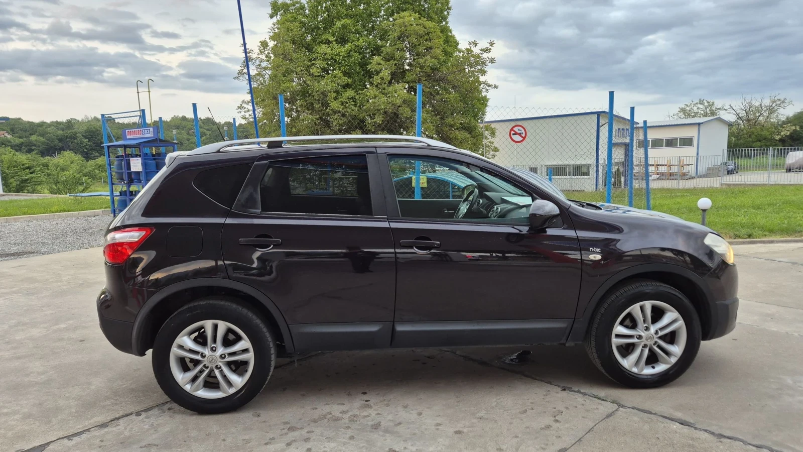 Nissan Qashqai 1.5DCI 106К.С* ИТАЛИЯ* ПАНОРАМА* НАВИ* , снимка 5 - Автомобили и джипове - 54611415