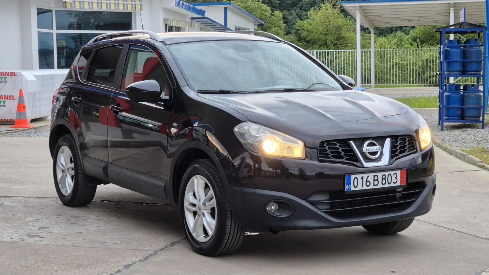 Nissan Qashqai 1.5DCI 106К.С* ИТАЛИЯ* ПАНОРАМА* НАВИ* , снимка 11 - Автомобили и джипове - 54611415